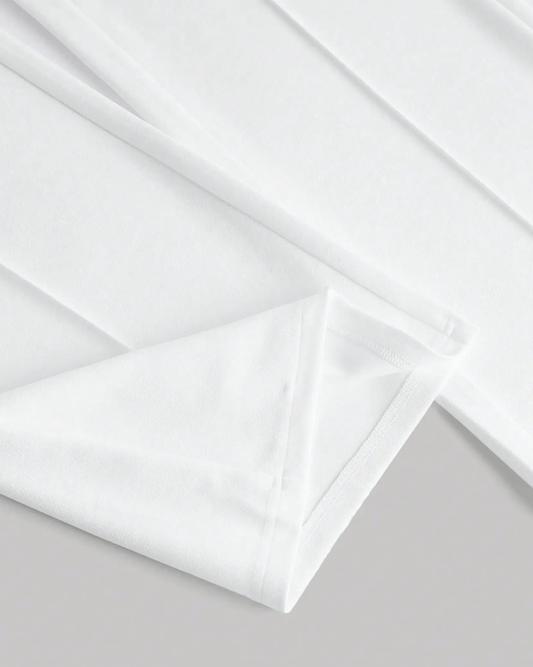 white pant